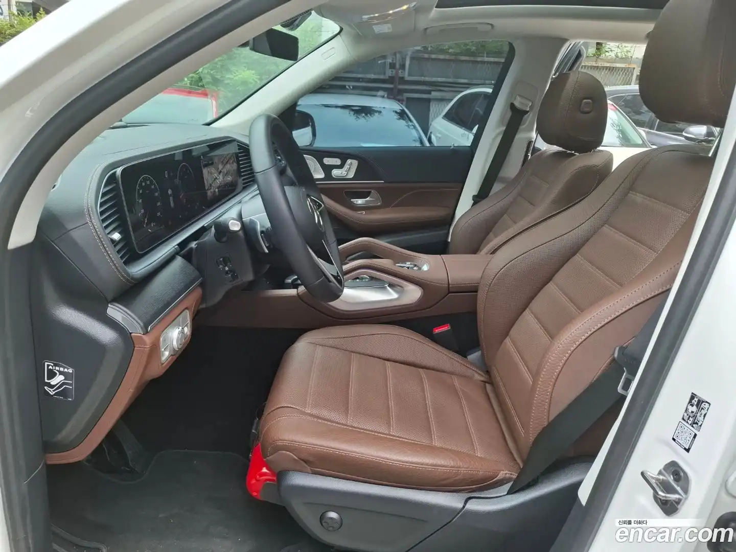 GLE-Class Mercedes-Benz 2025.4-INNER-010