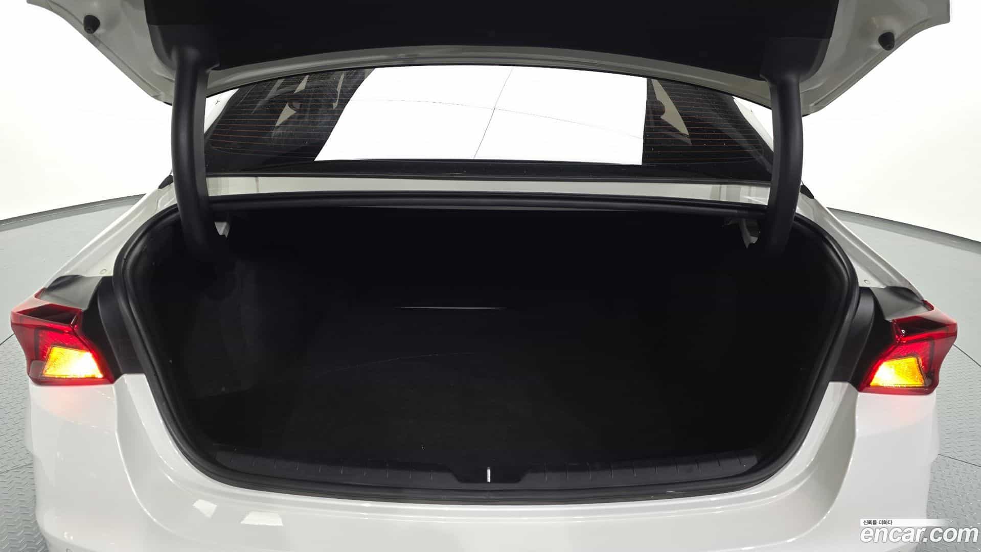 K5 Kia 2021.4-OPTION-024