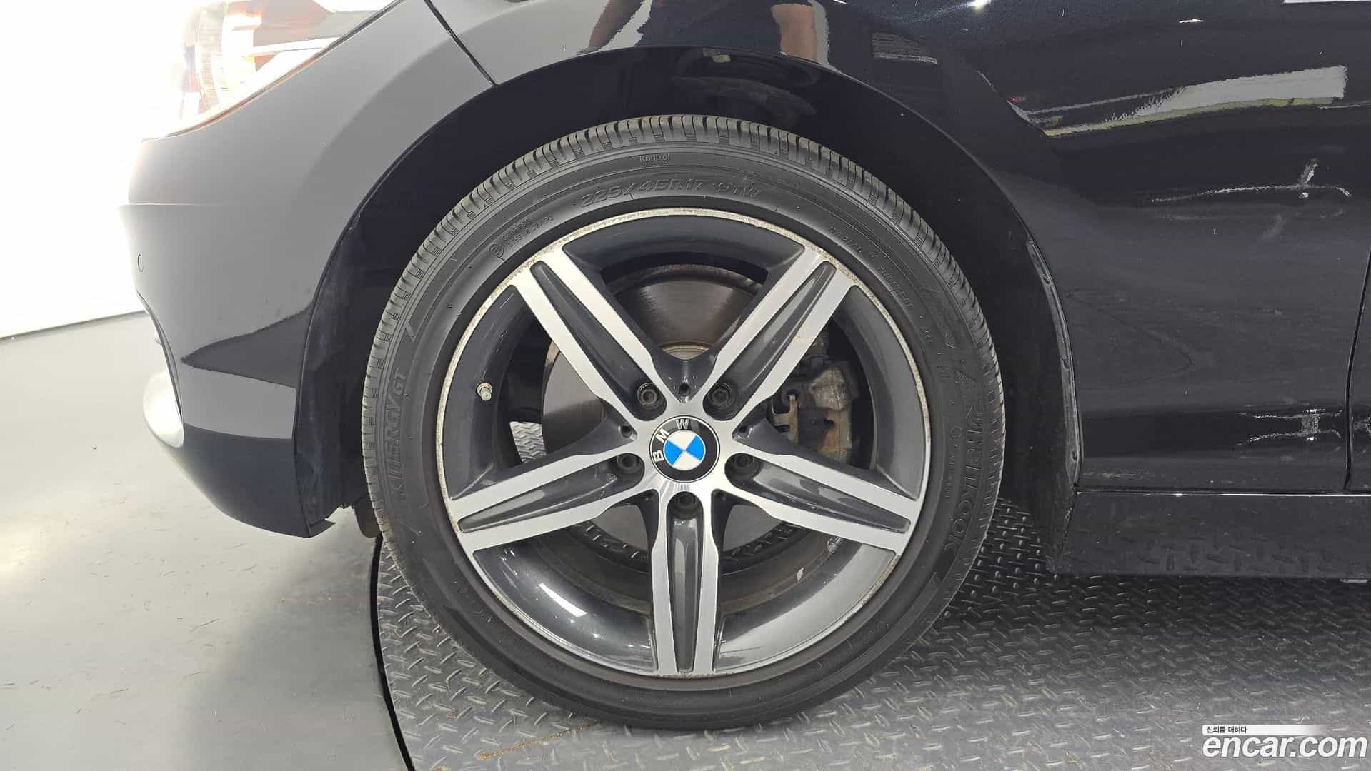 1-Series BMW 2017.4-OUTER-005