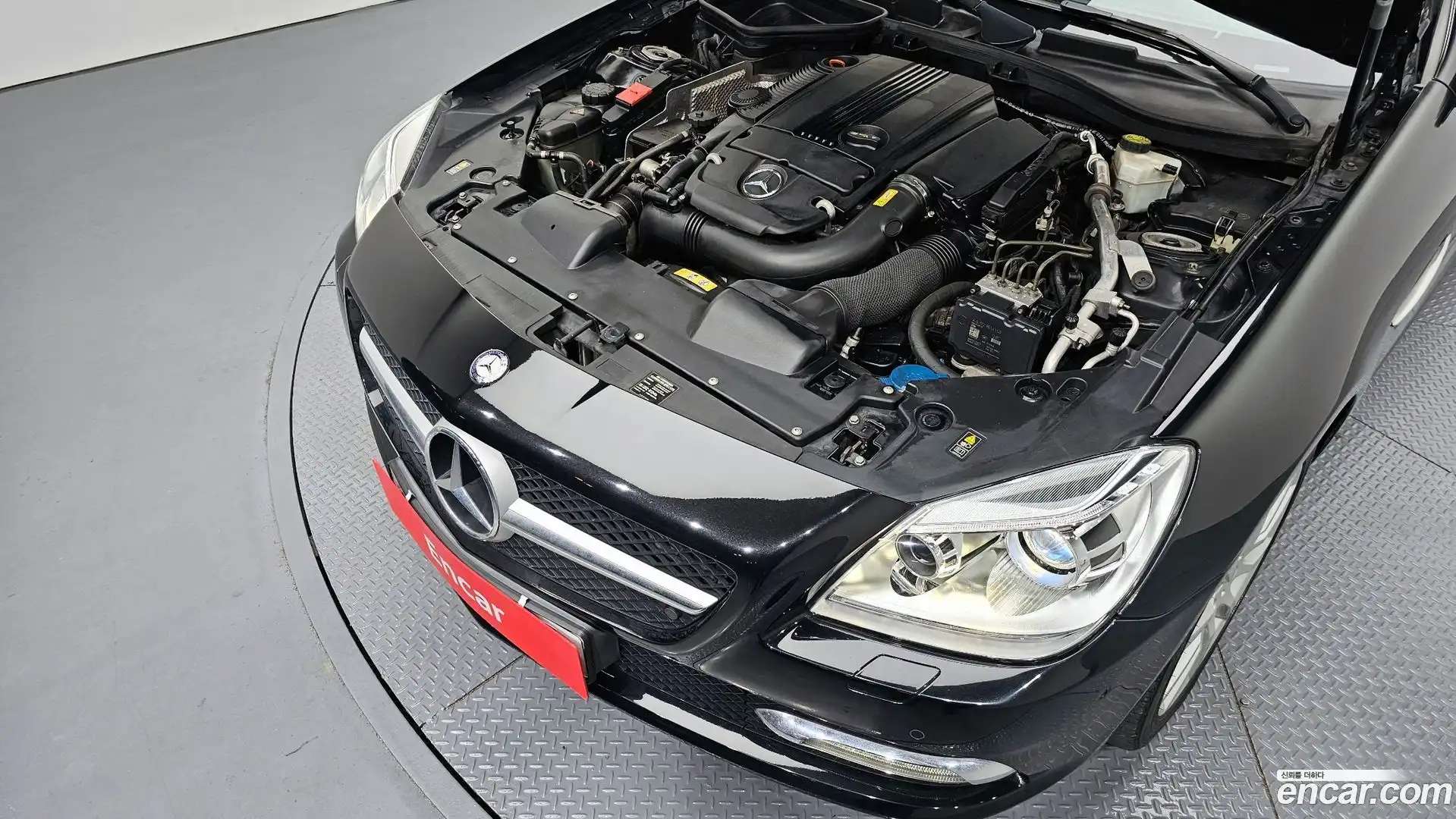 SLK-Class Mercedes-Benz 2012.4-OUTER-006