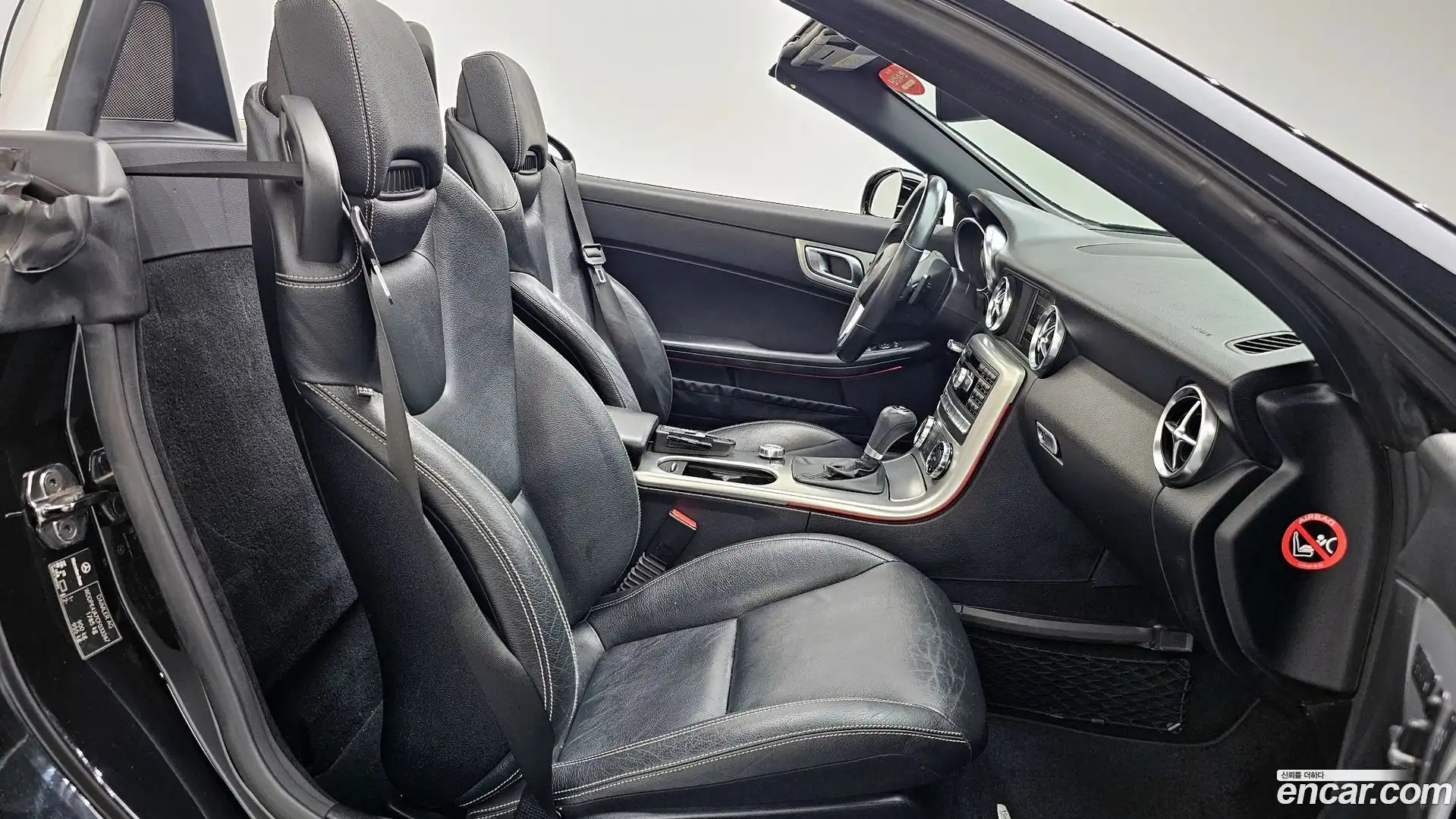 SLK-Class Mercedes-Benz 2012.4-OPTION-015