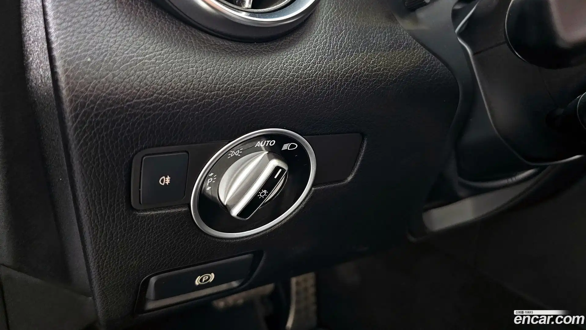 SLK-Class Mercedes-Benz 2012.4-OPTION-018