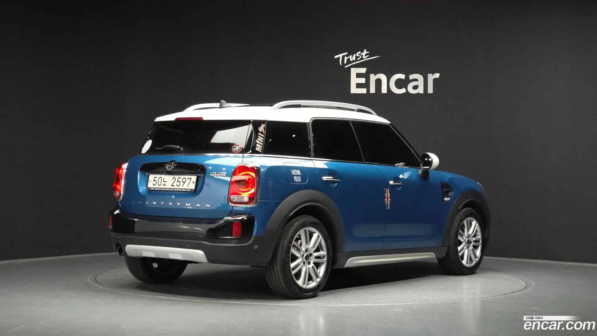Main__Slider__Photo:Countryman Mini 2019.0-1