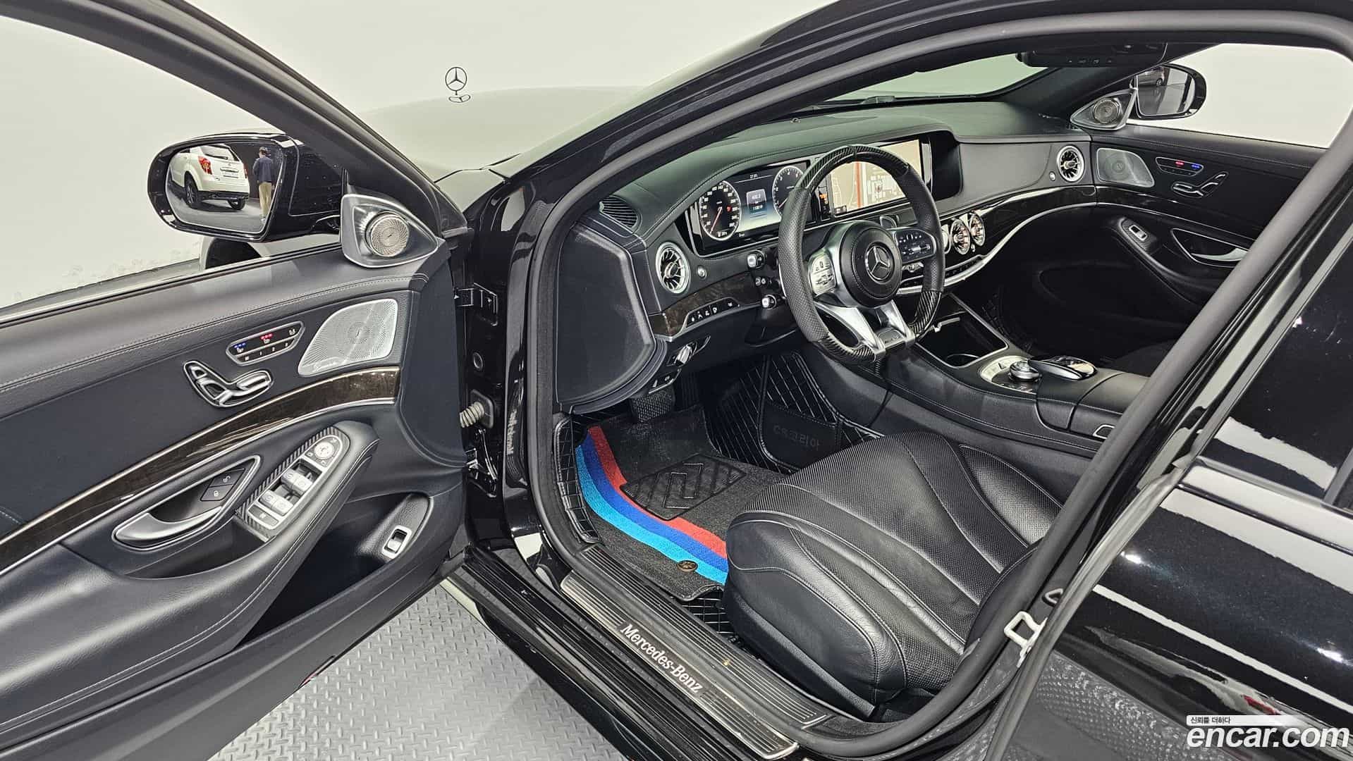 S-Class Mercedes-Benz 2015.1-INNER-010