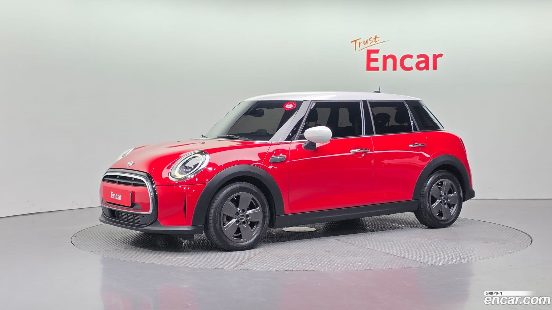 Main__Slider__Photo:Cooper Mini 2023.5-0