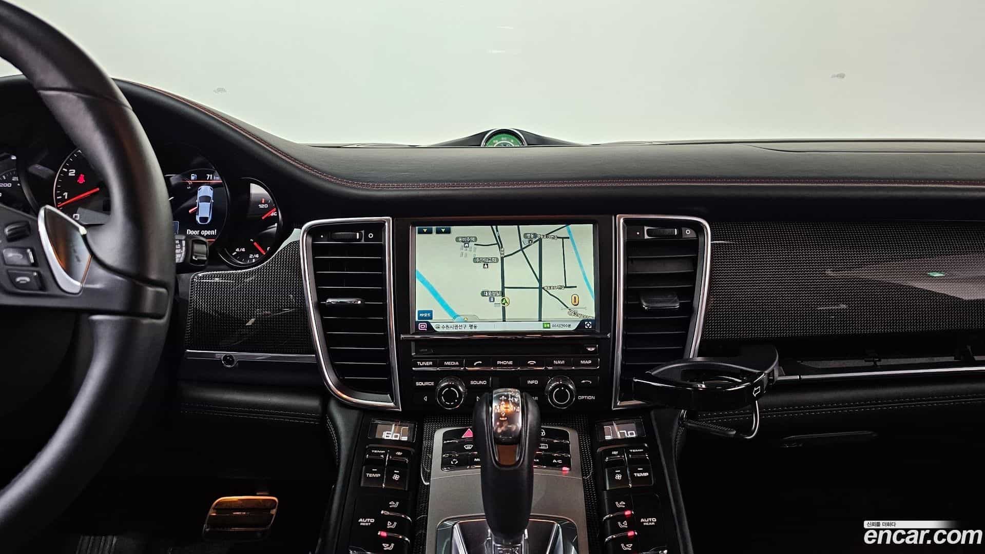 Panamera Porsche 2013.1-OPTION-017