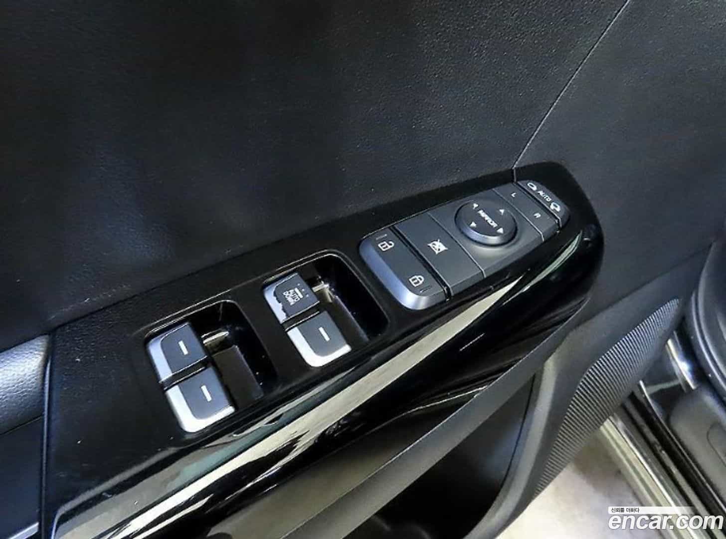 Sportage Kia 2015.8-OPTION-017