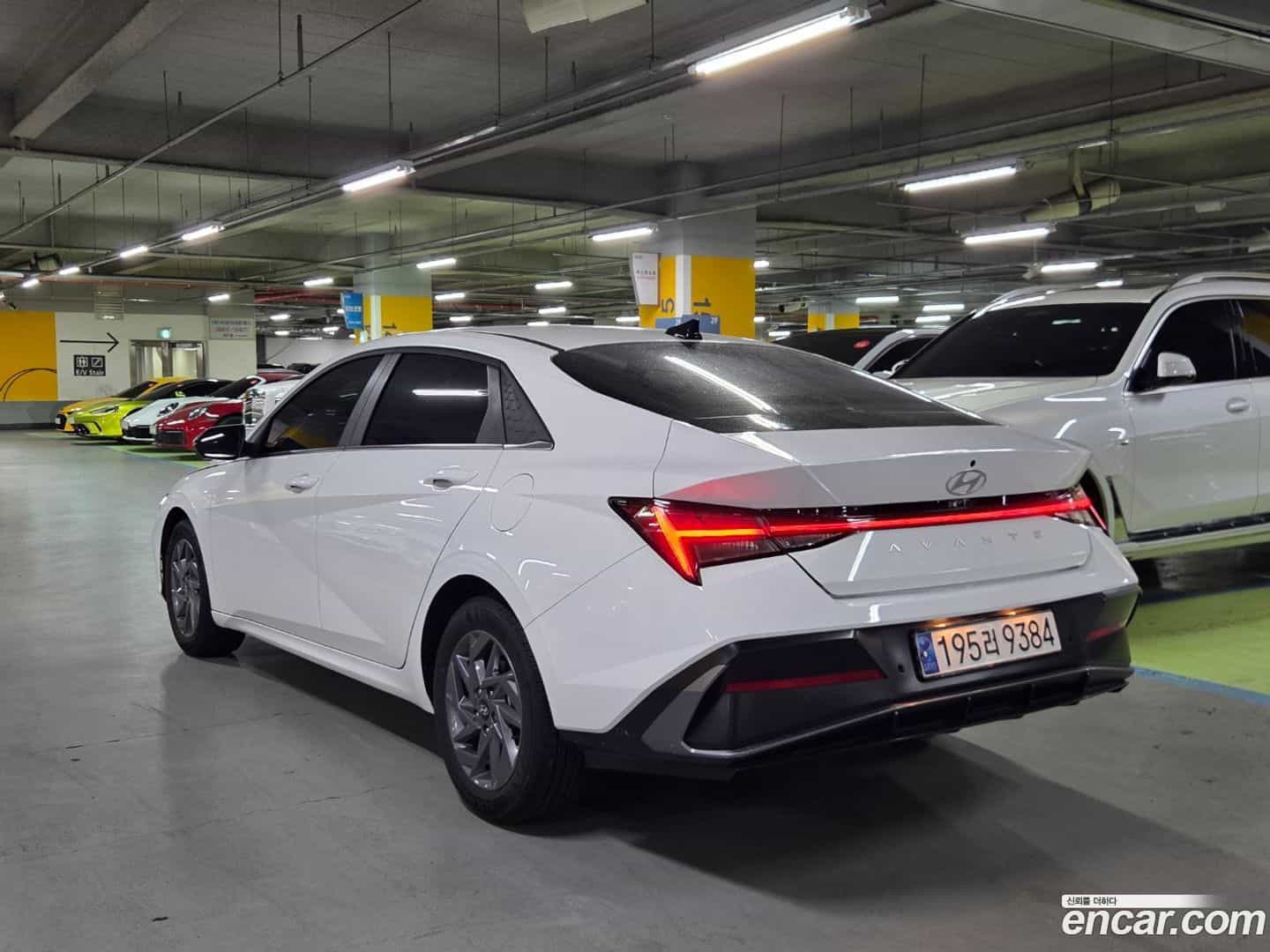 AVANTE Hyundai 2023.10-OUTER-003