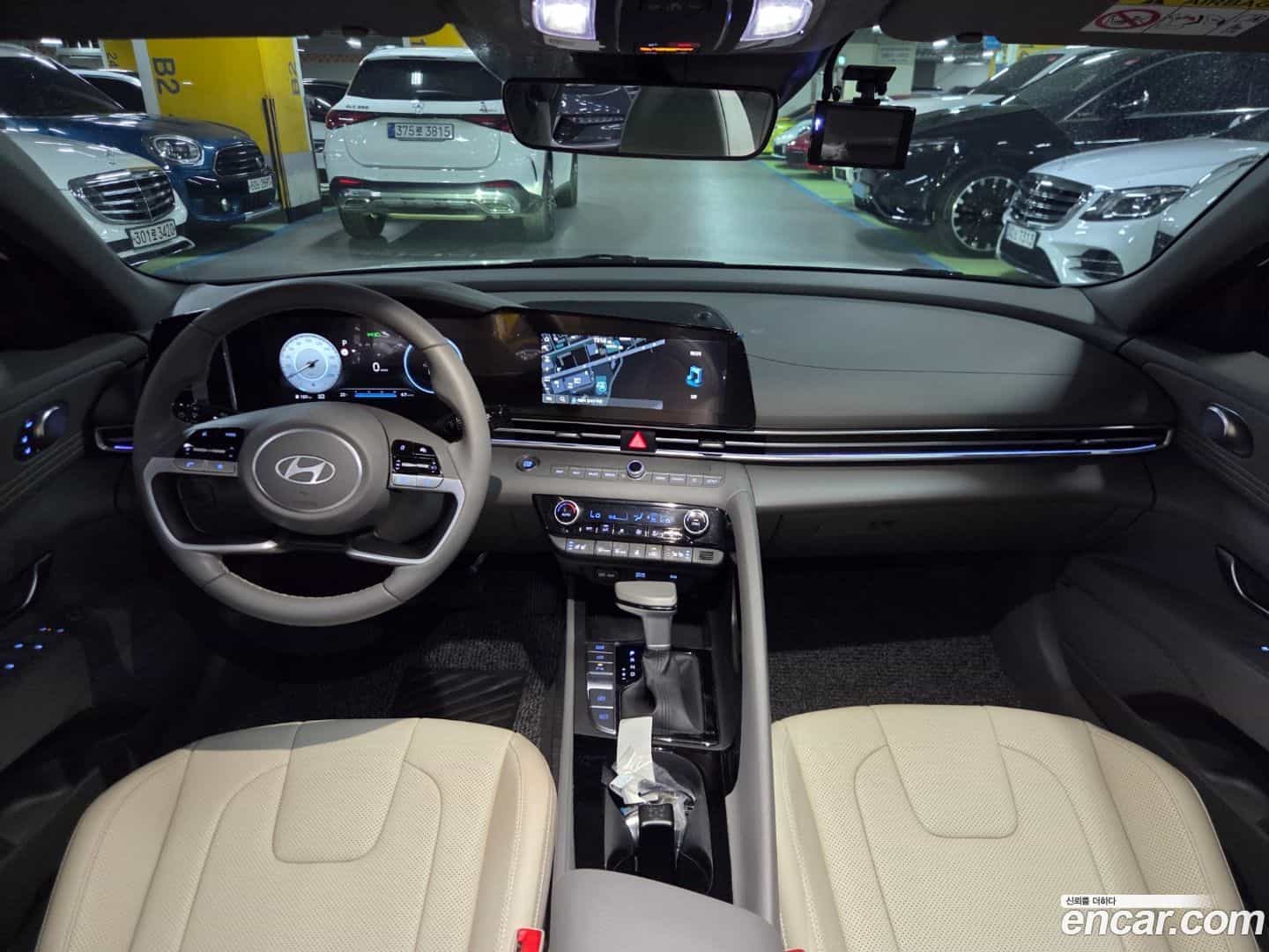 AVANTE Hyundai 2023.10-INNER-007
