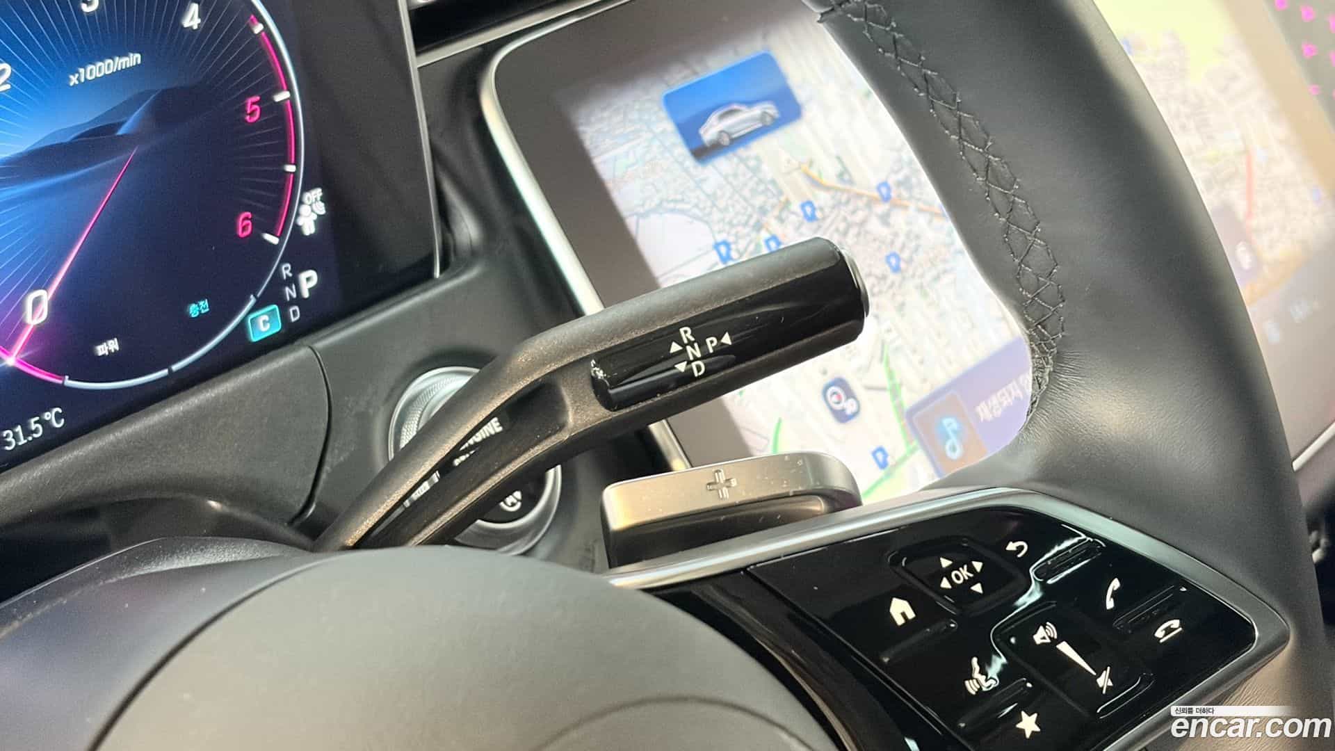 E-Class Mercedes-Benz 2024.8-INNER-009