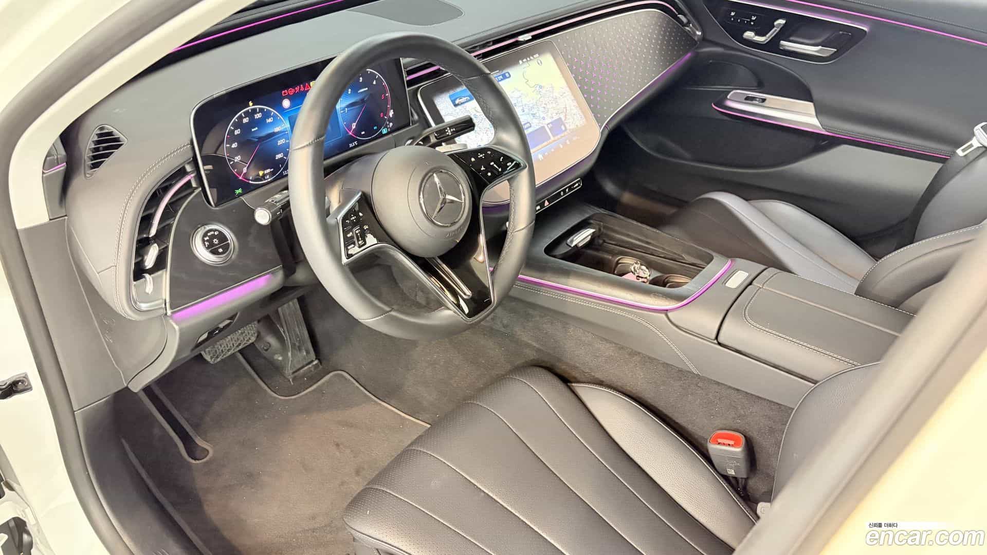 E-Class Mercedes-Benz 2024.8-INNER-010
