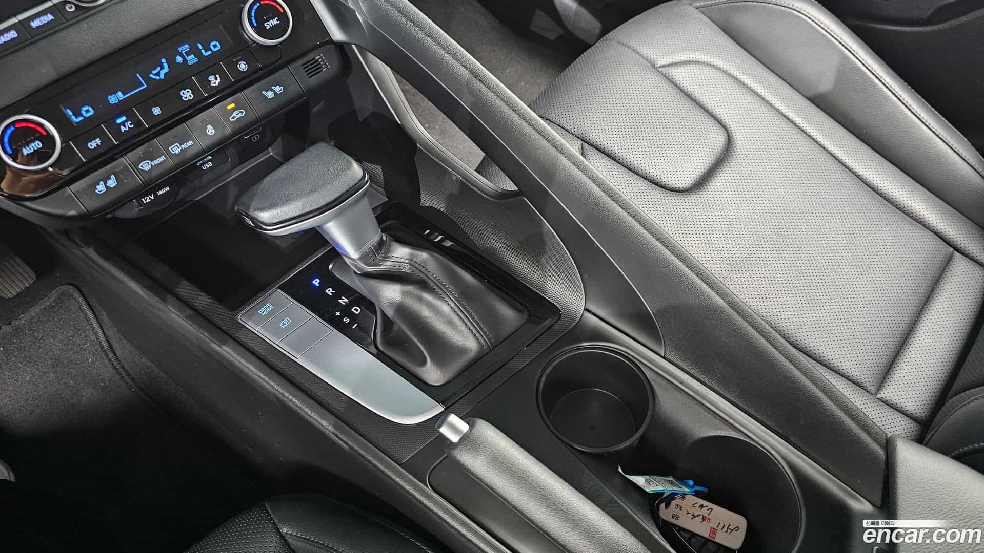 AVANTE Hyundai 2023.1-INNER-009