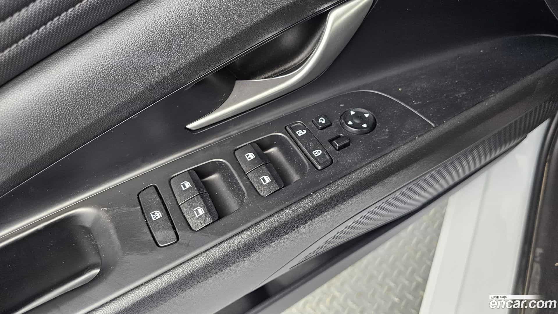 AVANTE Hyundai 2023.1-OPTION-041