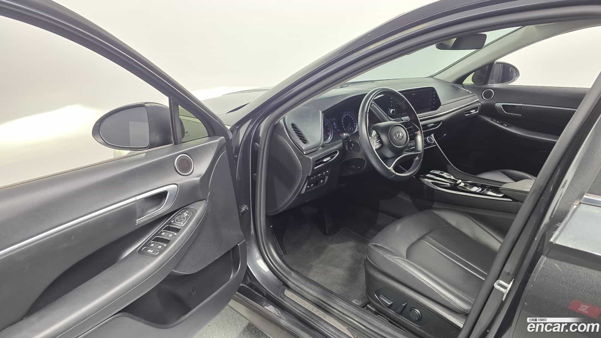 Sonata Hyundai 2021.1-INNER-010