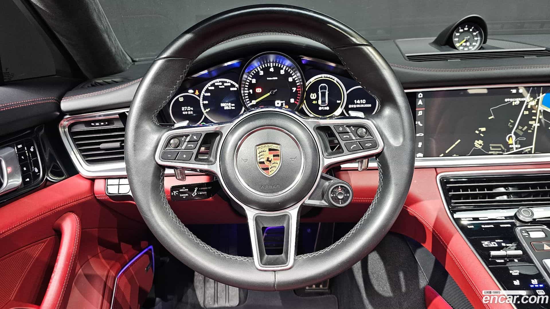 Panamera Porsche 2018.11-OPTION-018