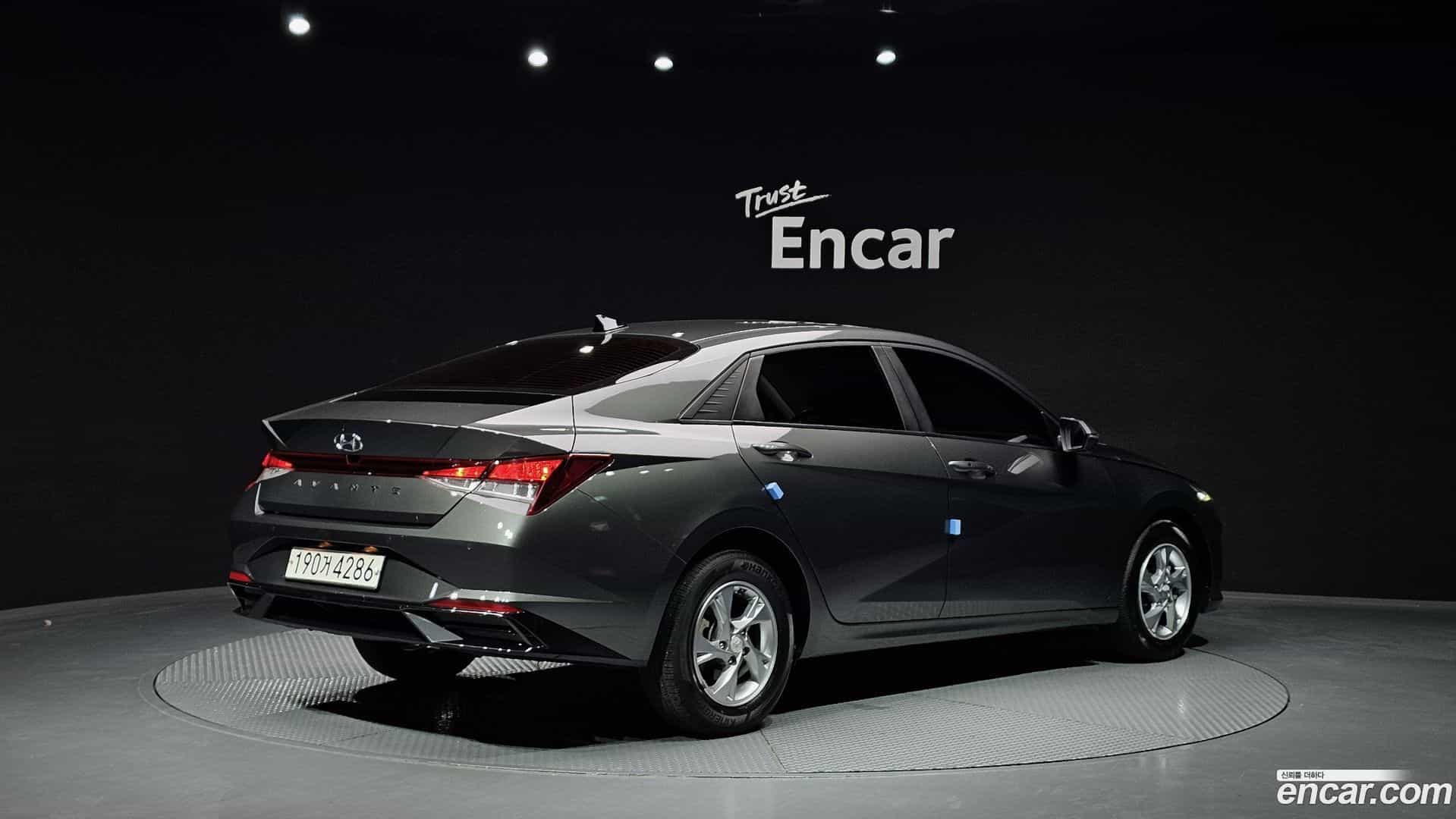 AVANTE Hyundai 2022.0-OUTER-002