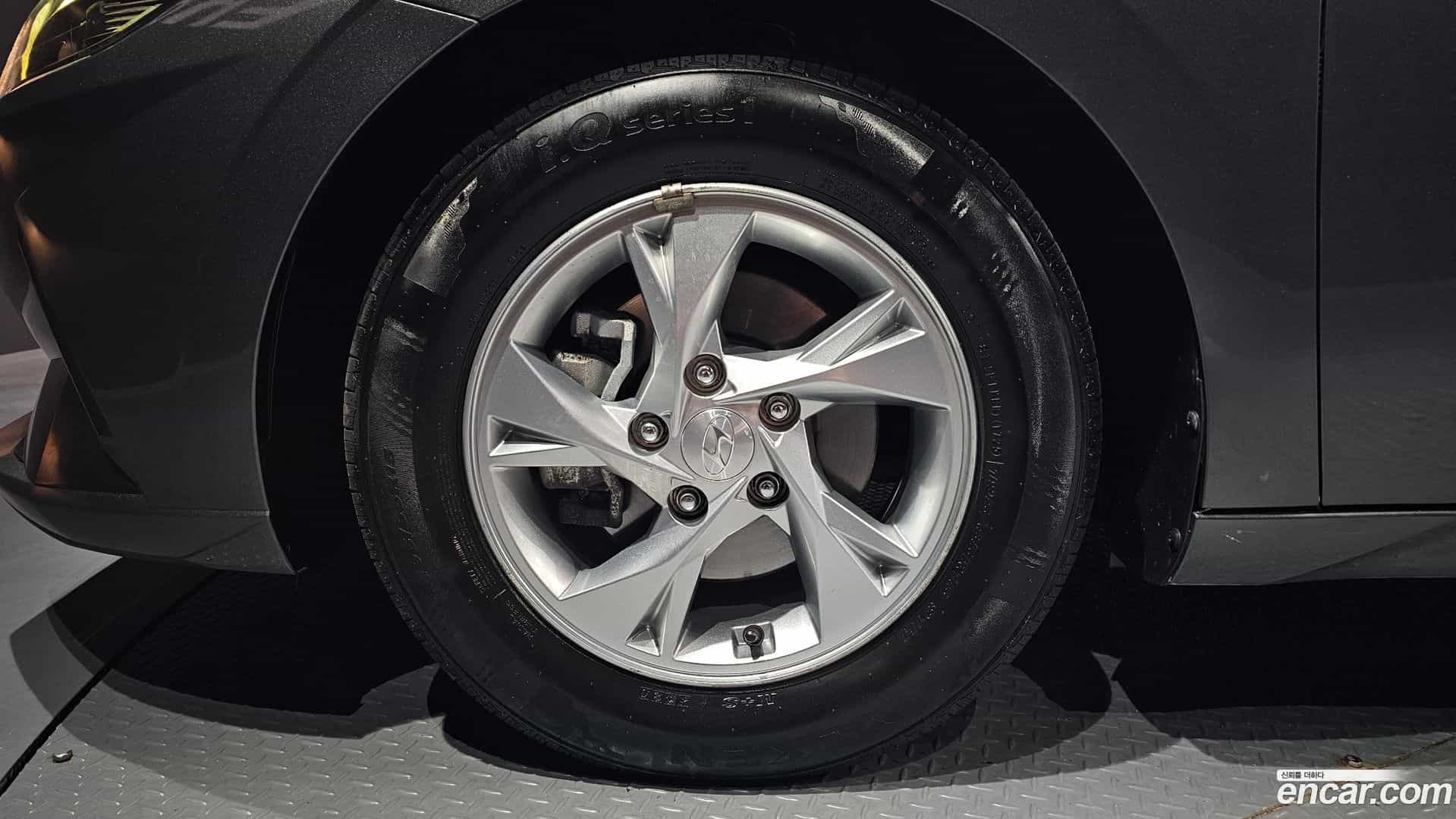 AVANTE Hyundai 2022.0-OUTER-005