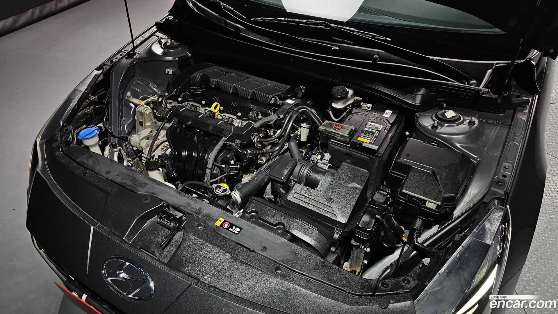 AVANTE Hyundai 2022.0-OUTER-006