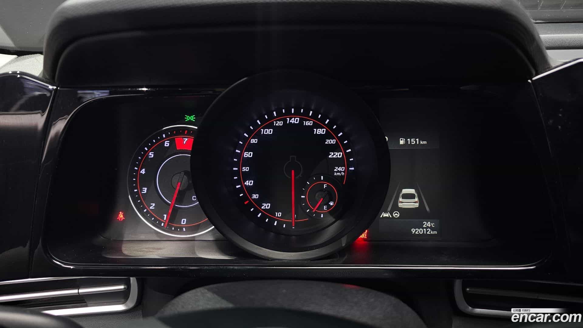 AVANTE Hyundai 2022.0-INNER-008