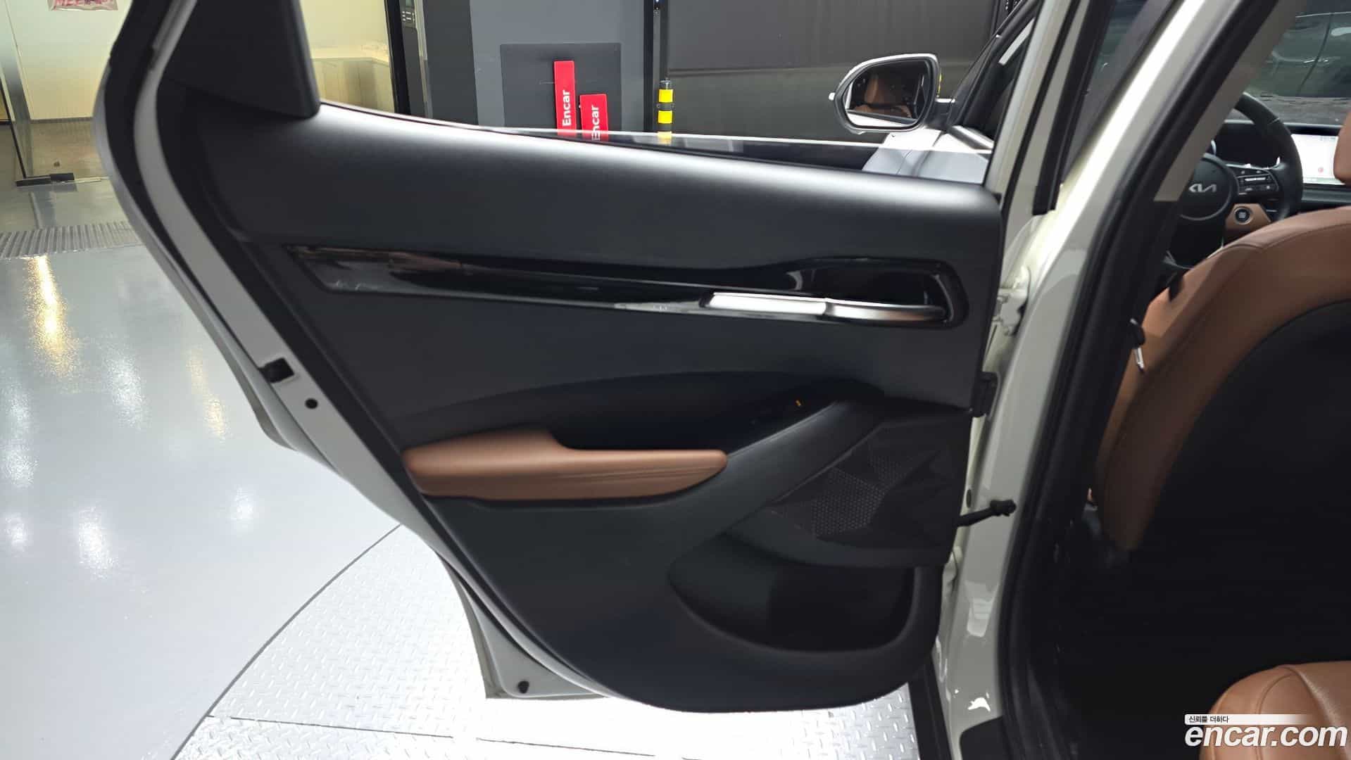 Seltos Kia 2023.3-INNER-035