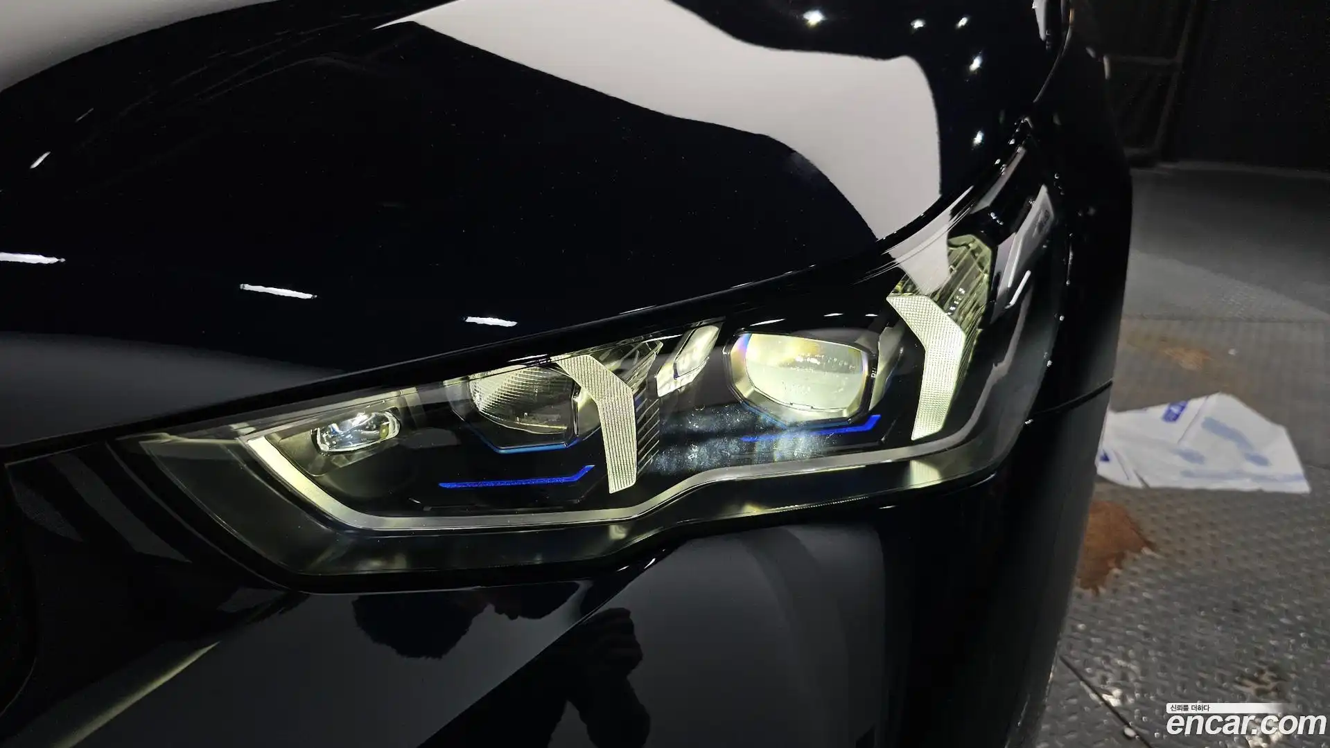 5-Series BMW 2025.5-OUTER-032