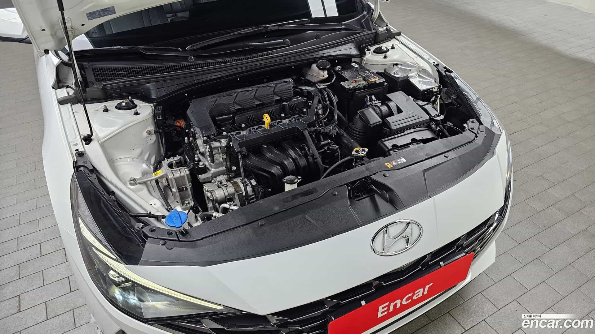 AVANTE Hyundai 2022.0-OUTER-006