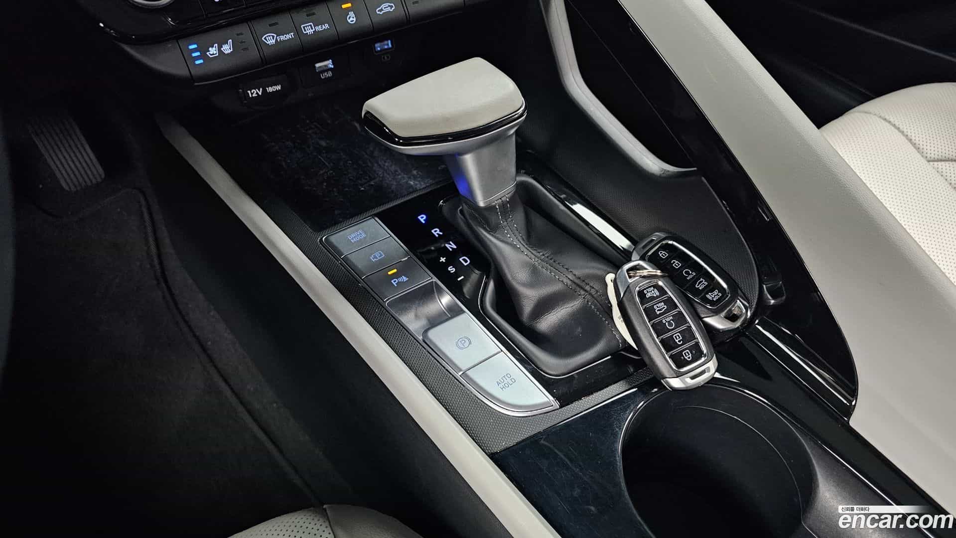 AVANTE Hyundai 2022.0-INNER-009