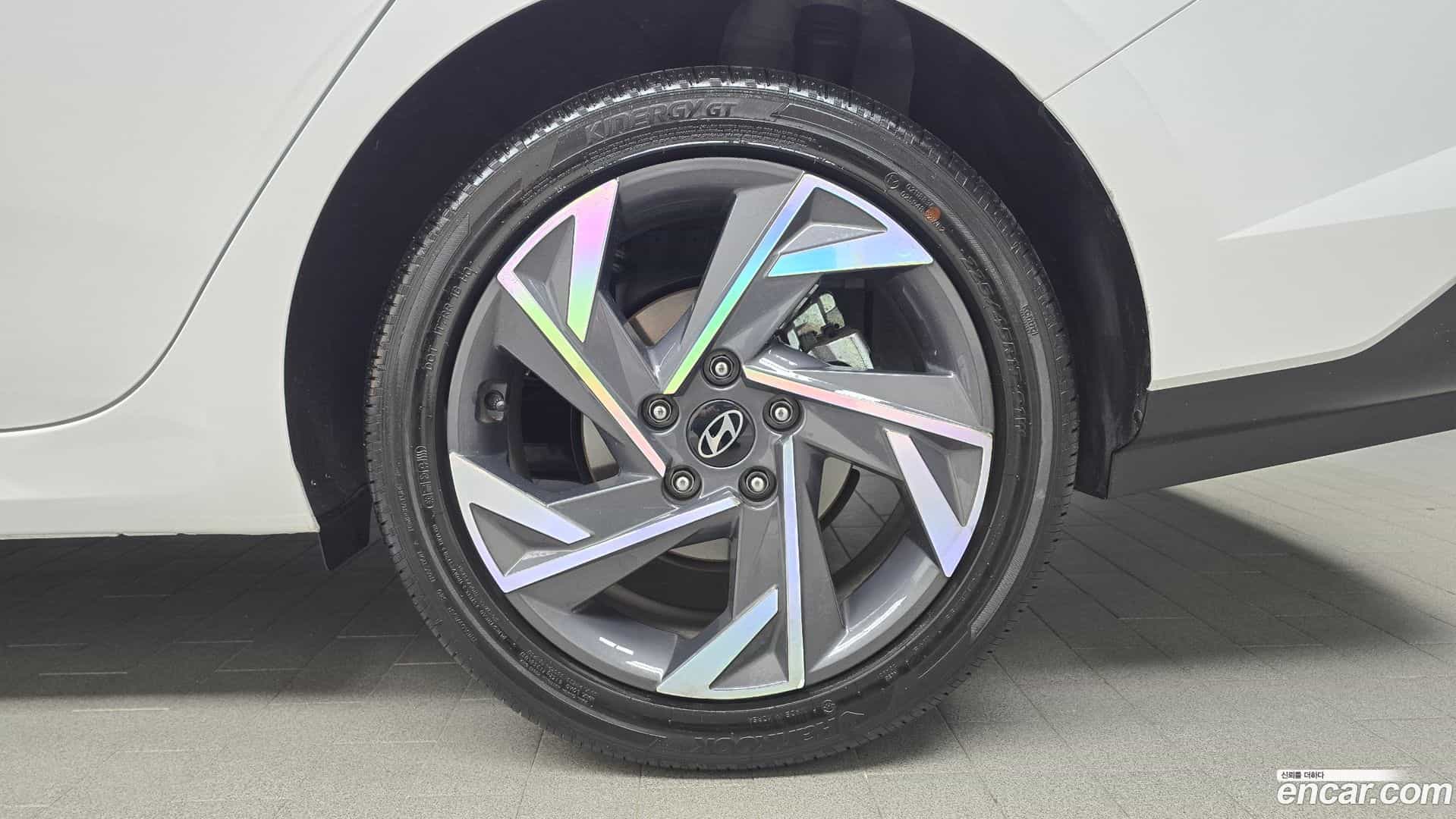 AVANTE Hyundai 2026.1-OUTER-031
