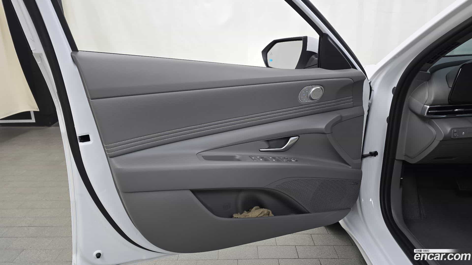 AVANTE Hyundai 2026.1-INNER-034