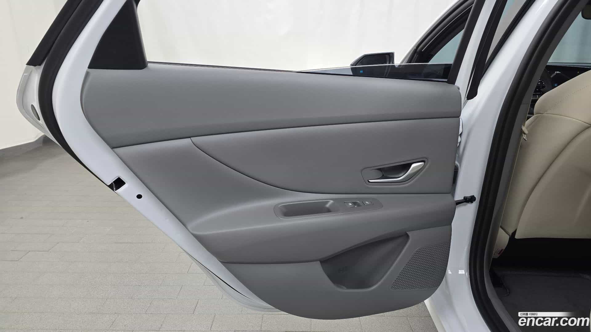 AVANTE Hyundai 2026.1-INNER-035