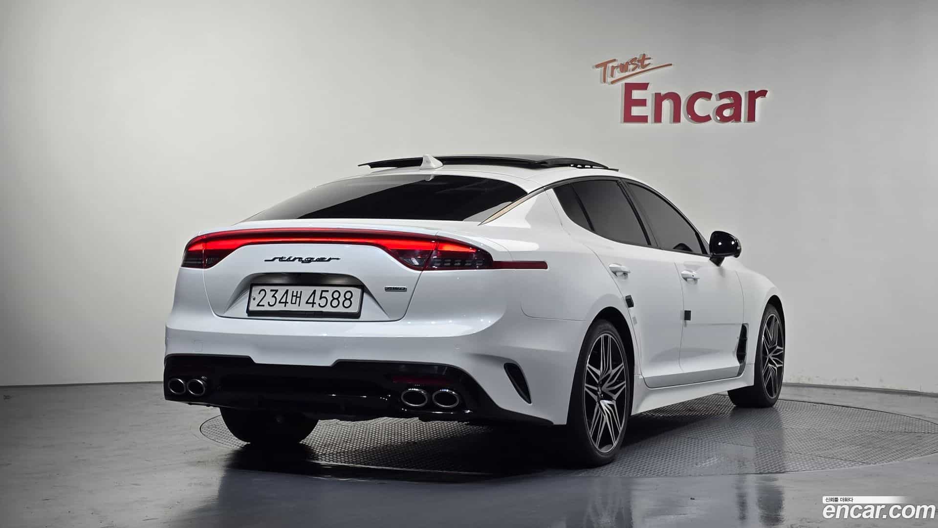 Stinger Kia 2021.1-OUTER-002