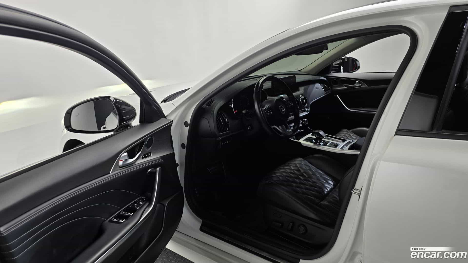 Stinger Kia 2021.1-INNER-010