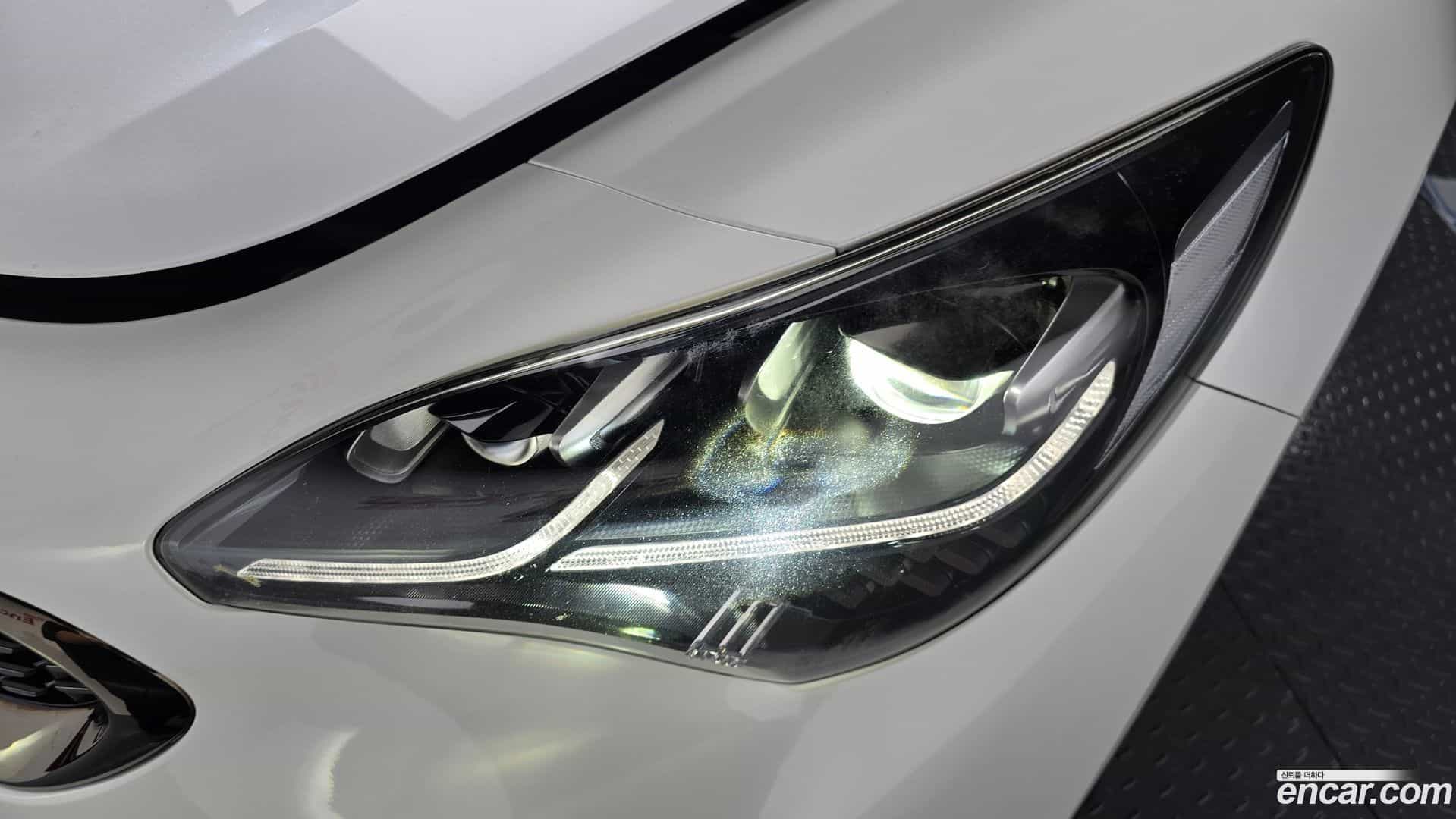Stinger Kia 2021.1-OUTER-032