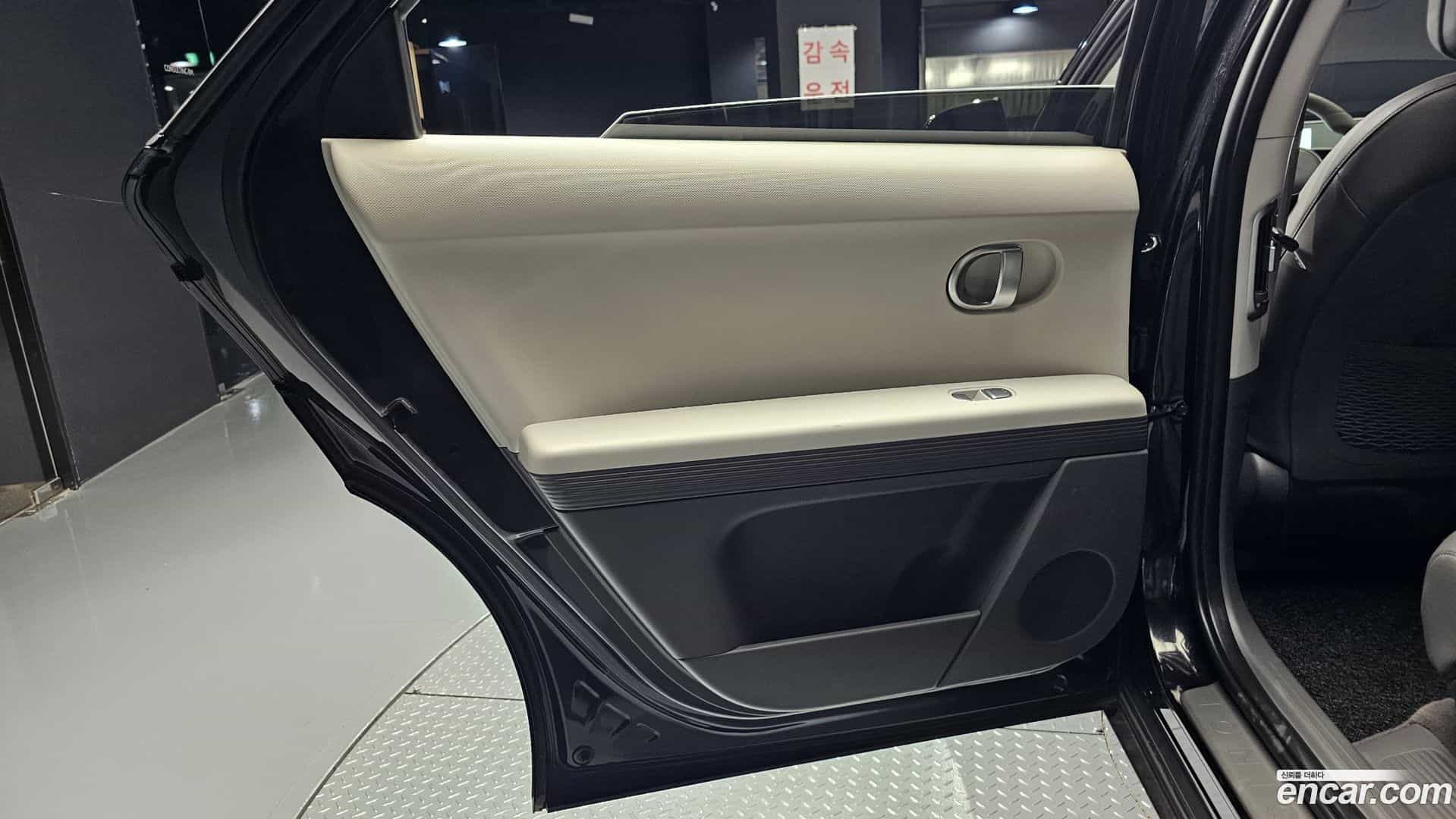 Ioniq5 Hyundai 2021.6-INNER-035