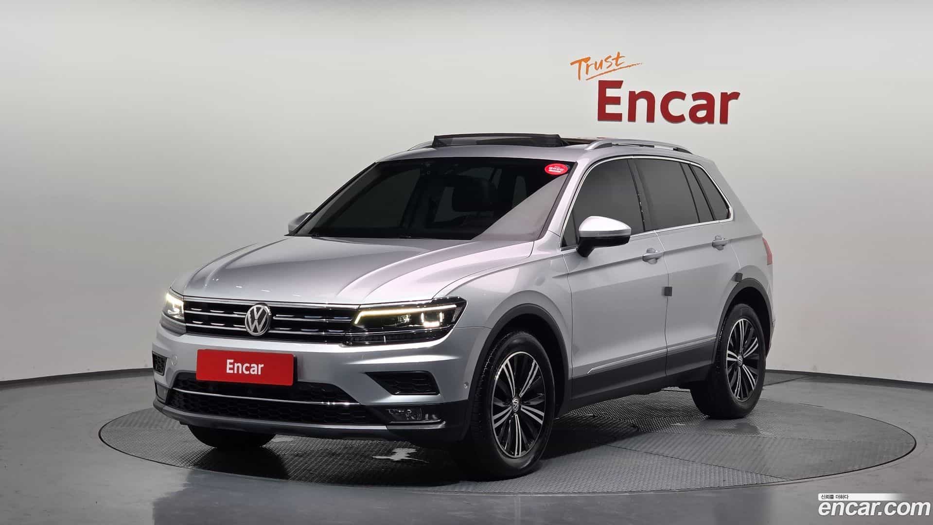 Tiguan Volkswagen 2020.9-OUTER-001