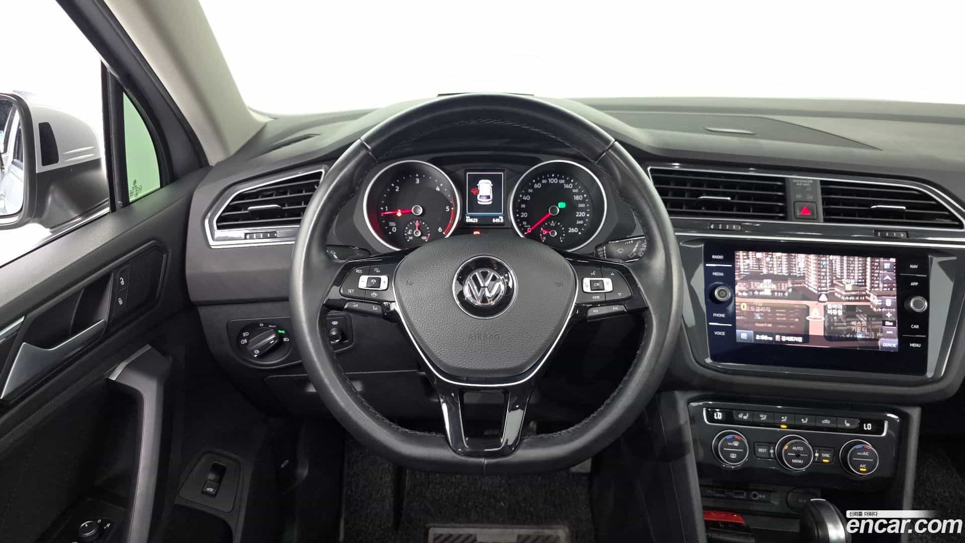 Tiguan Volkswagen 2020.9-OPTION-017