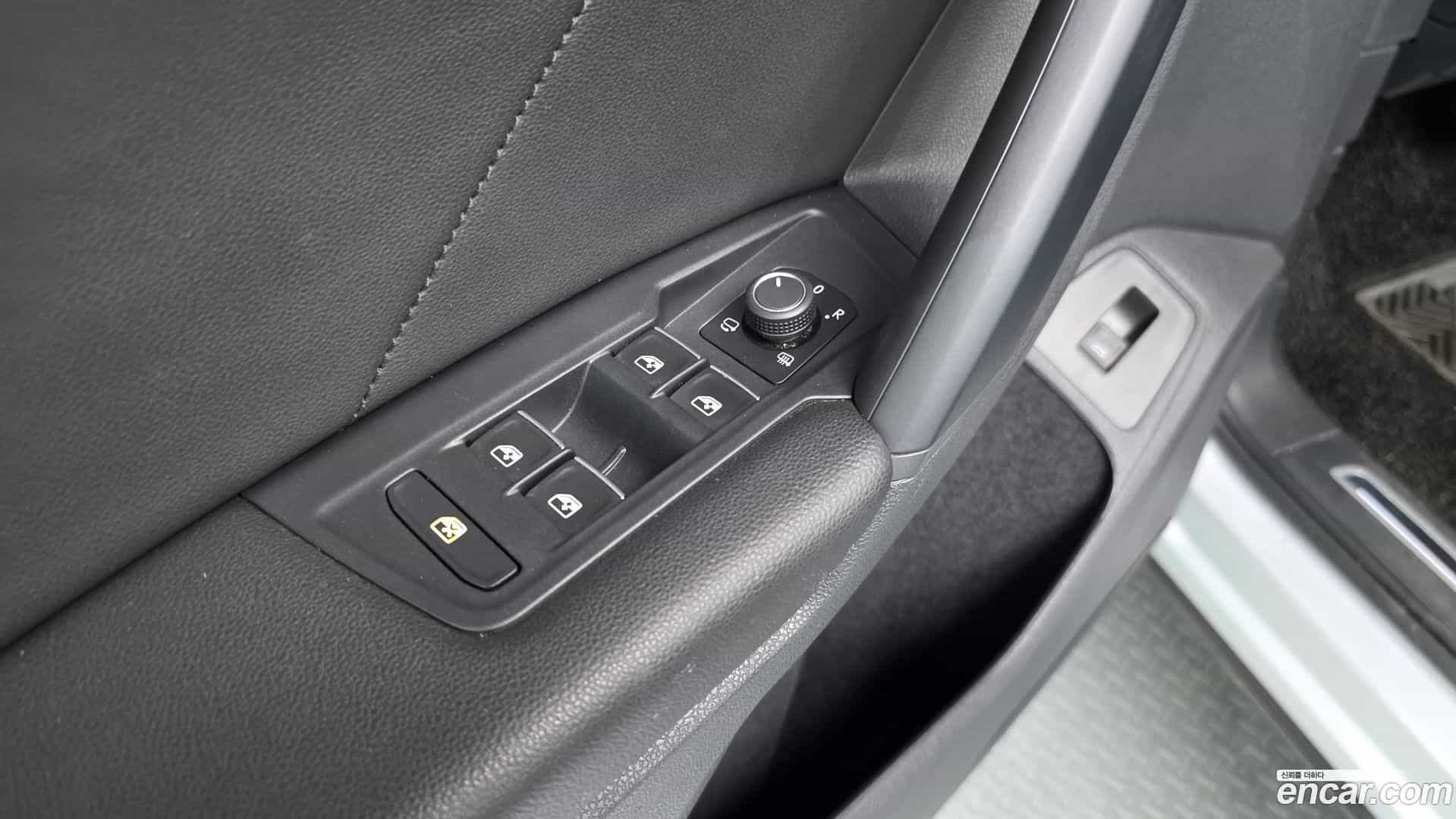 Tiguan Volkswagen 2020.9-OPTION-041