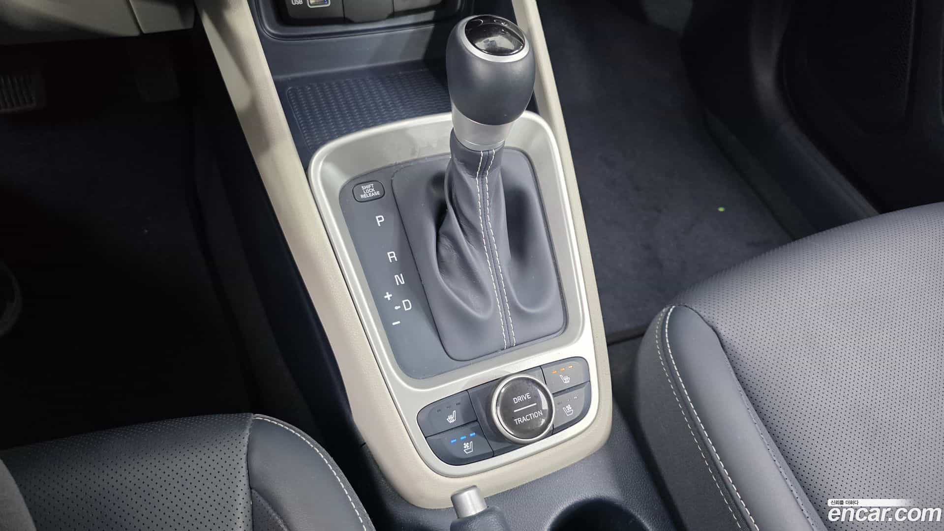 Venue Hyundai 2022.4-INNER-009