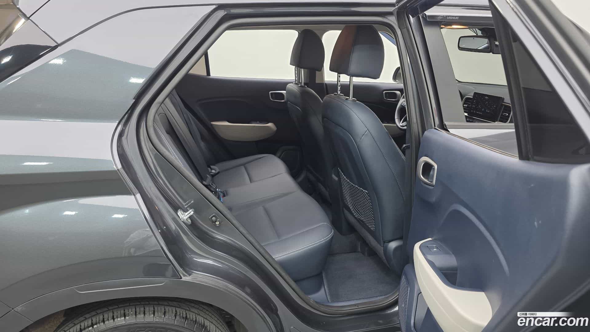 Venue Hyundai 2022.4-OPTION-015