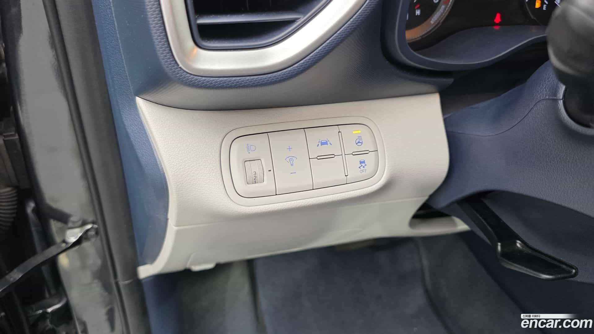 Venue Hyundai 2022.4-OPTION-016