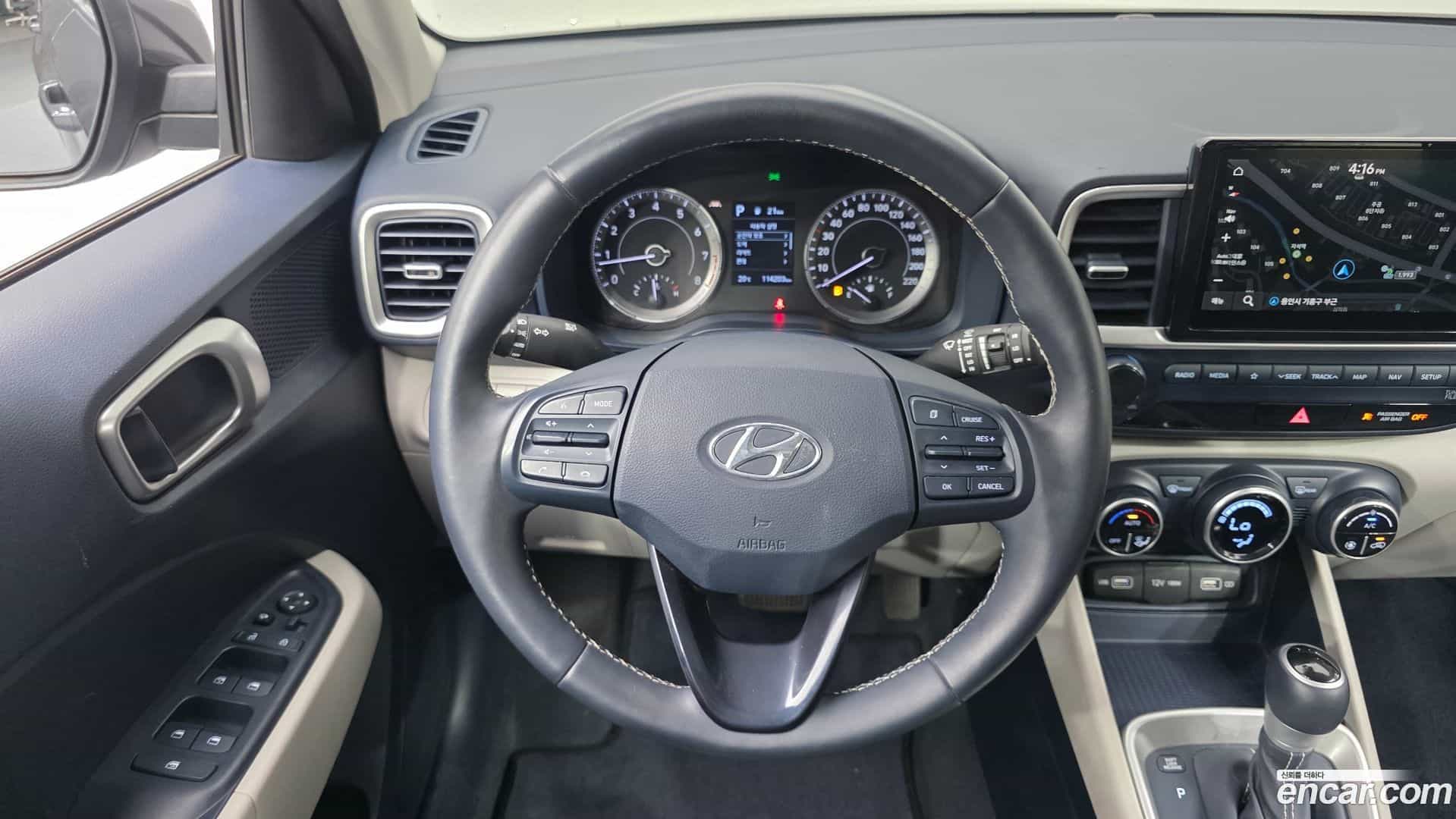 Venue Hyundai 2022.4-OPTION-018