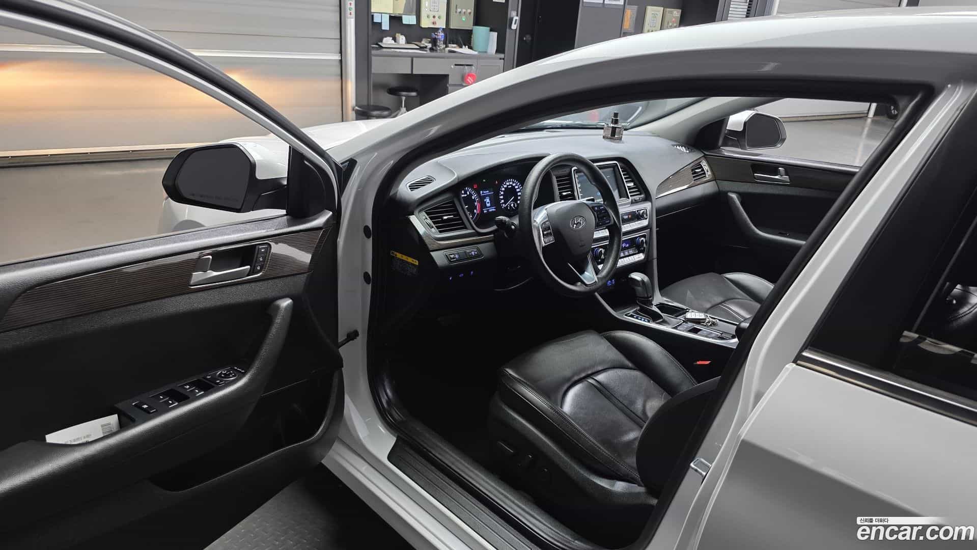 Sonata Hyundai 2019.0-INNER-010
