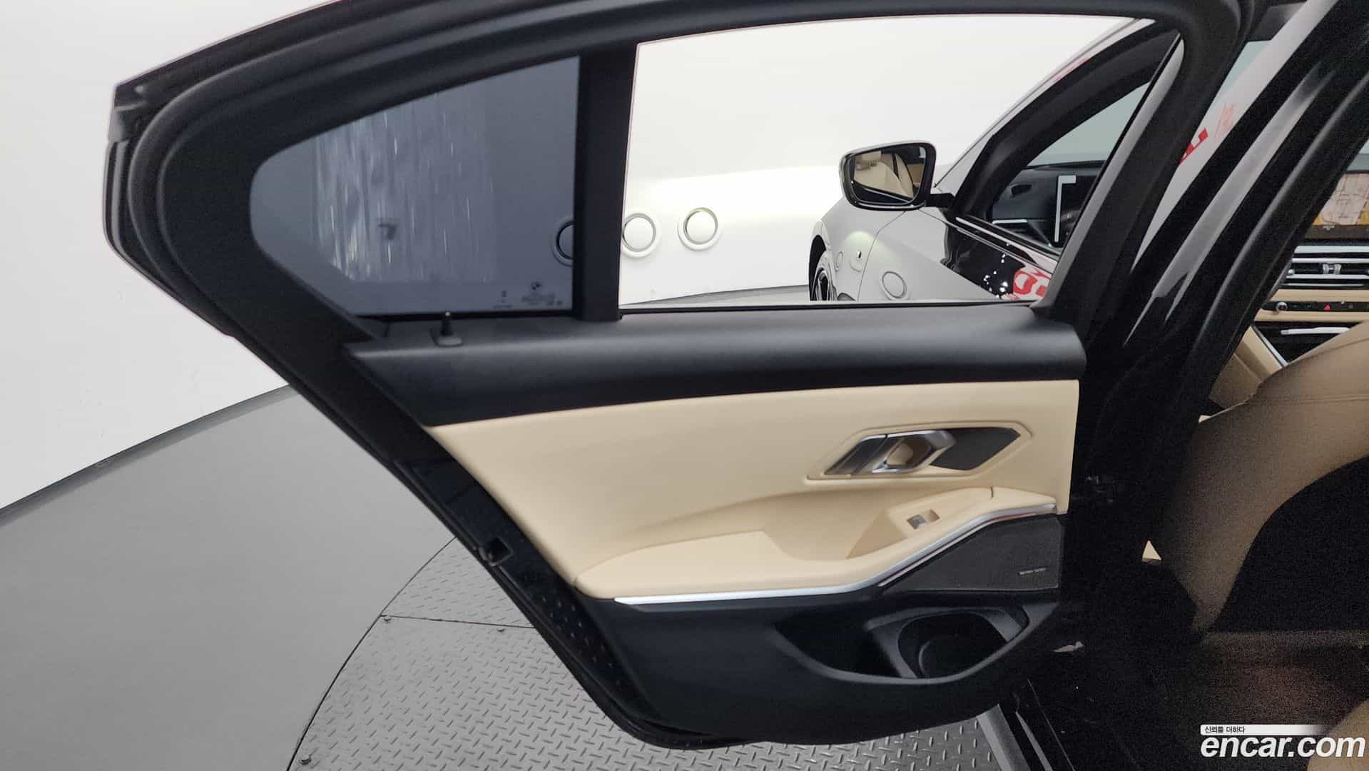 3-Series BMW 2024.2-INNER-035