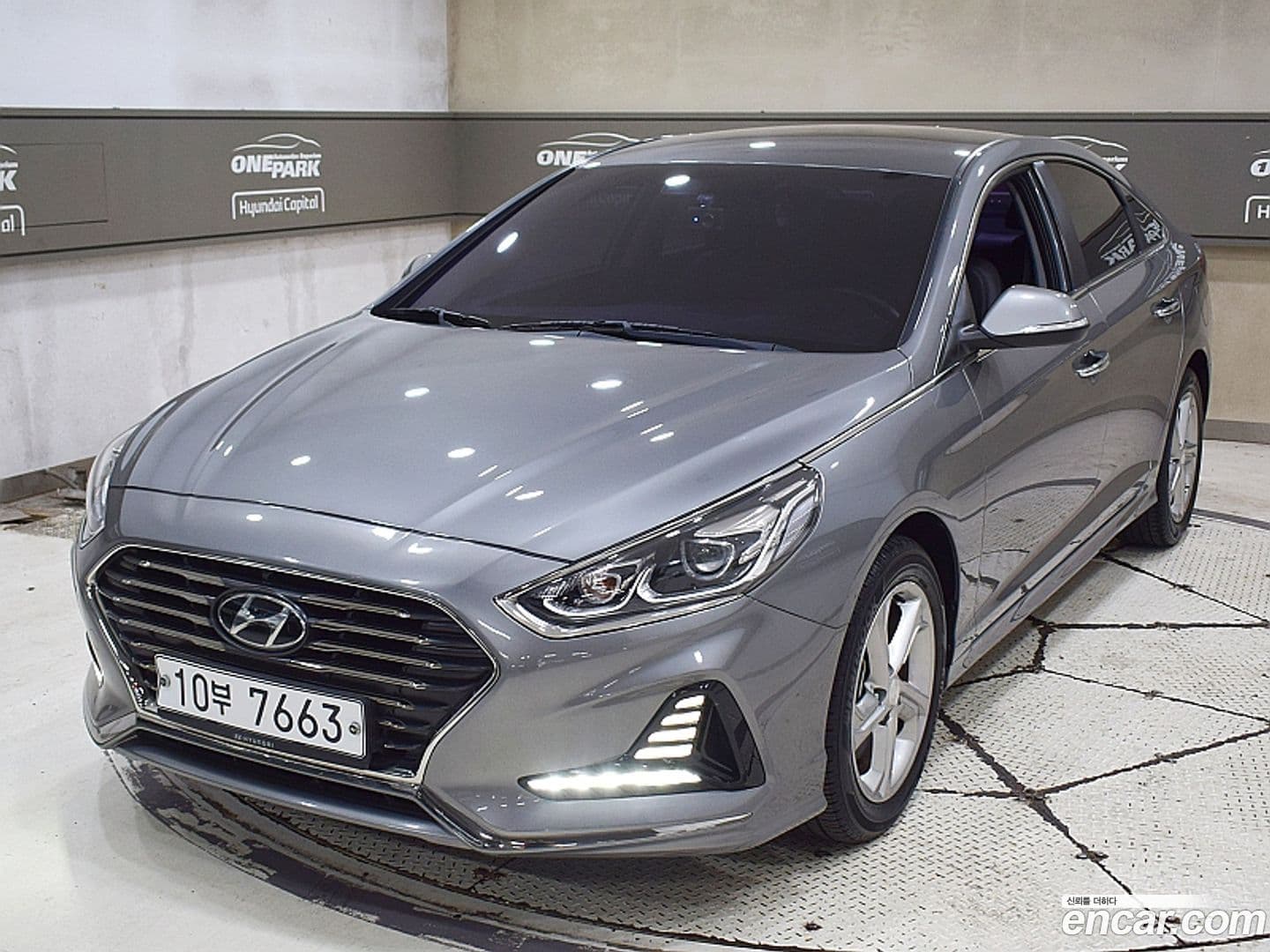 Main__Slider__Photo:Sonata Hyundai 2018.6-0