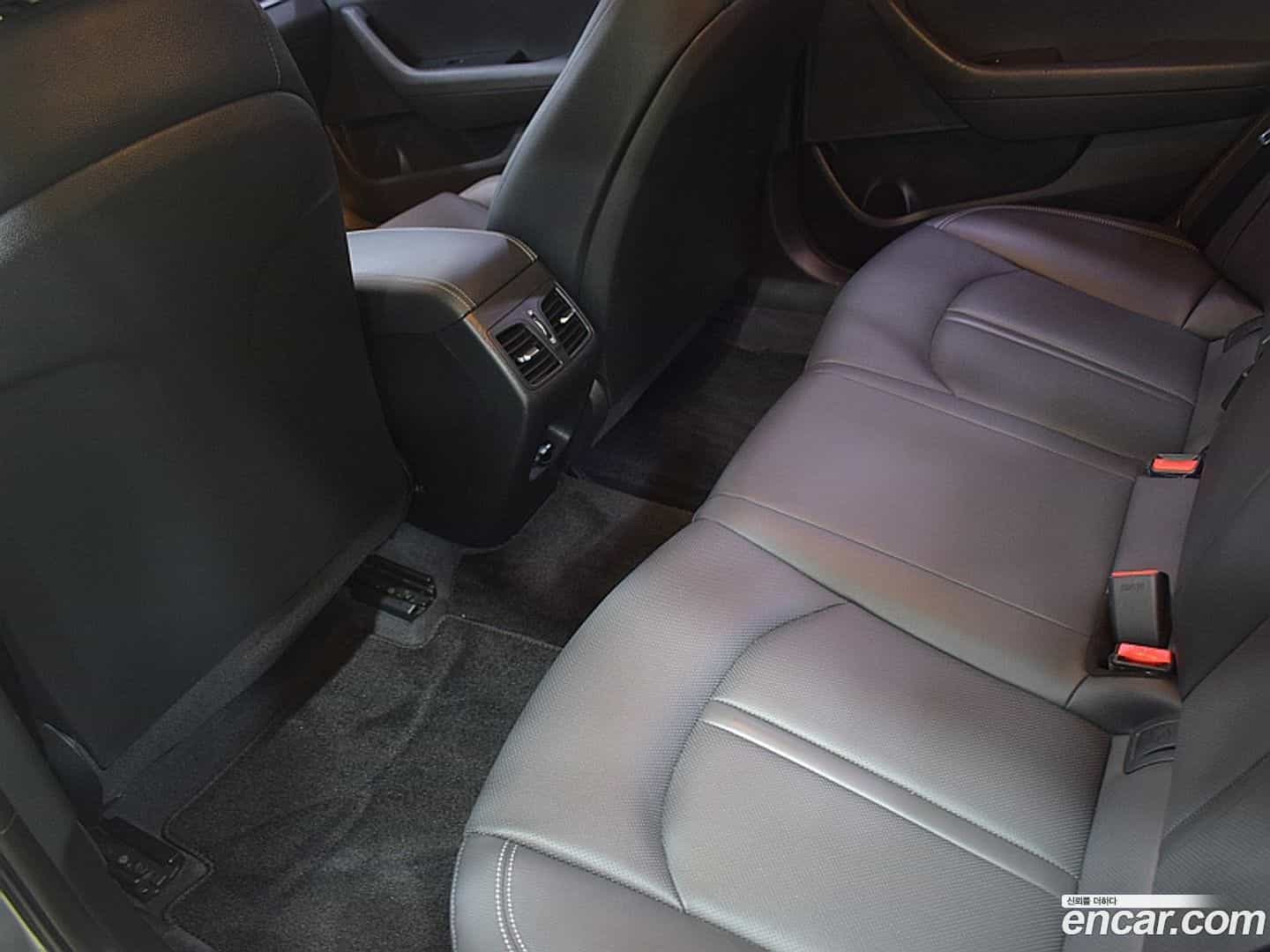 Sonata Hyundai 2018.6-INNER-010
