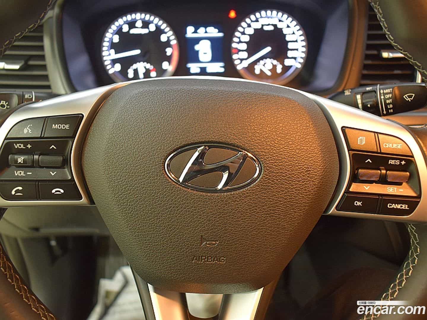 Sonata Hyundai 2018.6-OPTION-017