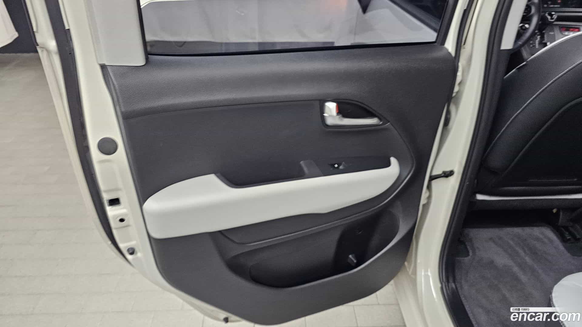 RAY Kia 2023.3-INNER-035