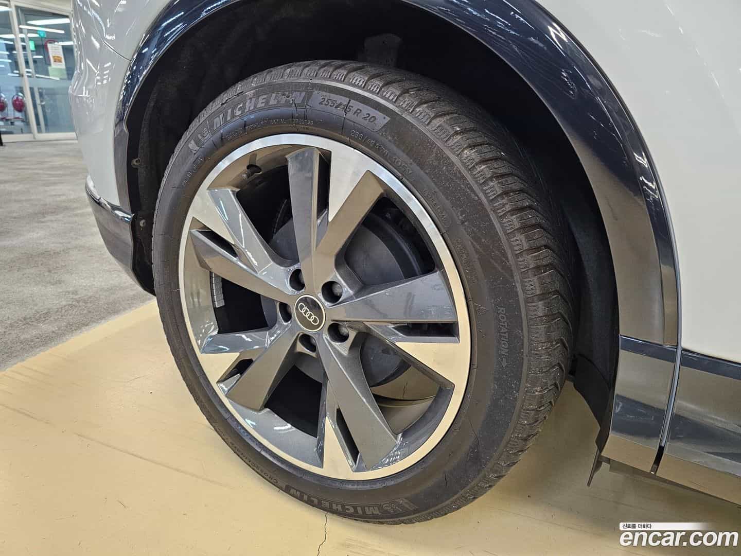 Q4 e-tron Audi 2022.8-OUTER-005
