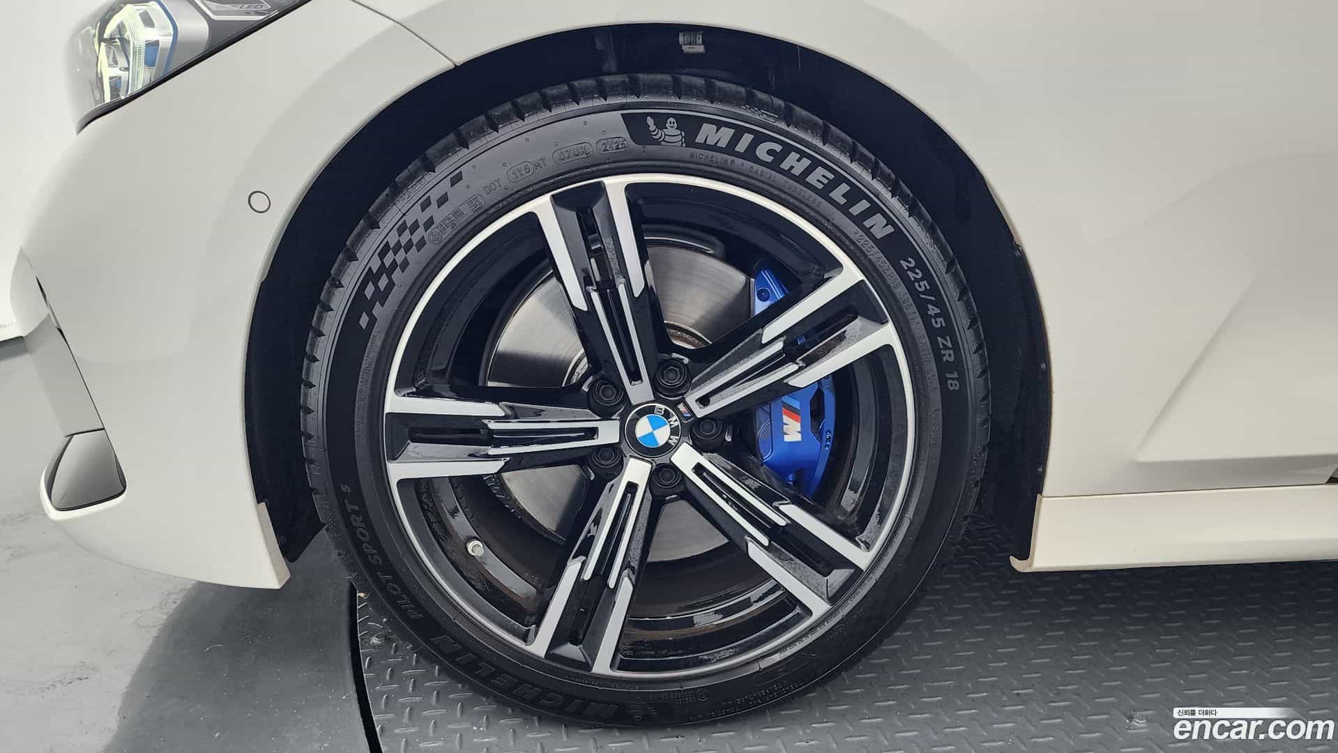 3-Series BMW 2024.6-OUTER-005
