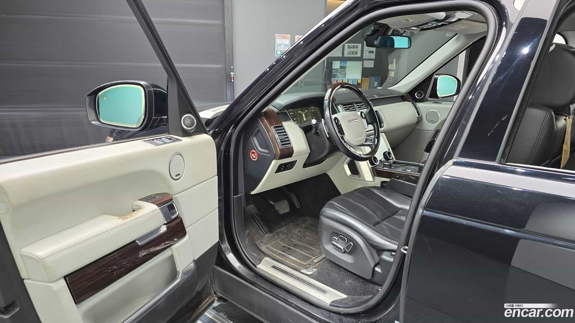 Range Rover Land Rover 2014.5-INNER-010